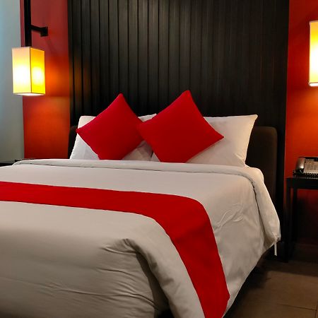 Amelie Hotel Манила Екстериор снимка