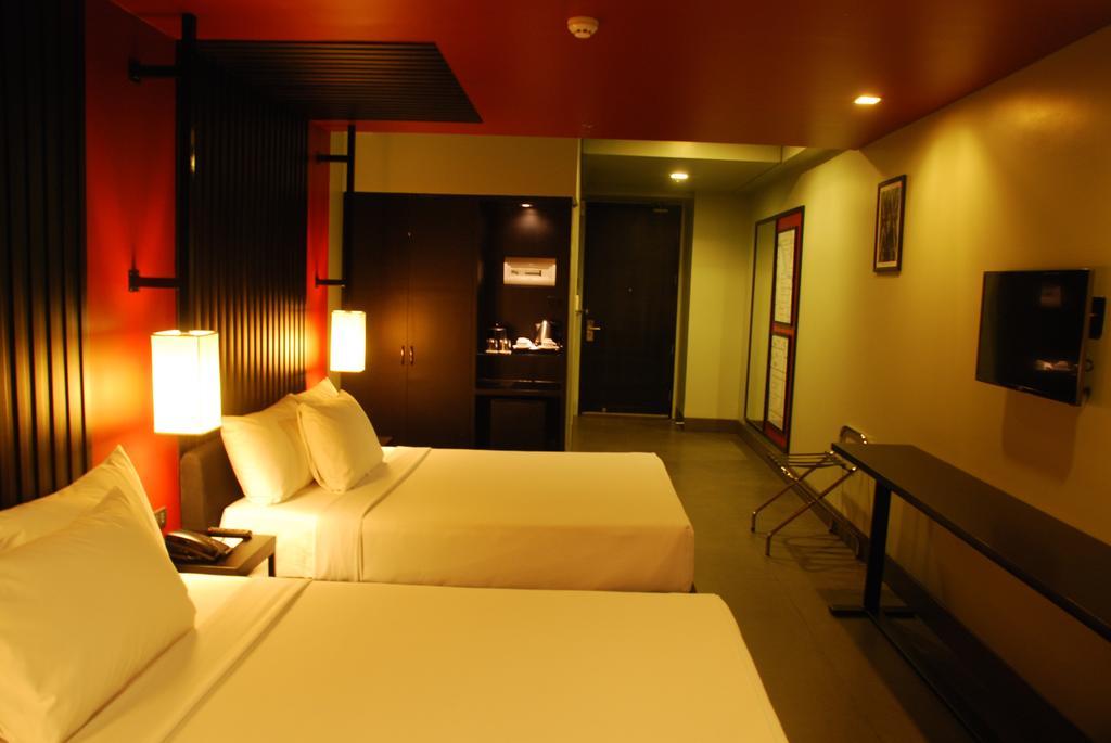 Amelie Hotel Манила Екстериор снимка