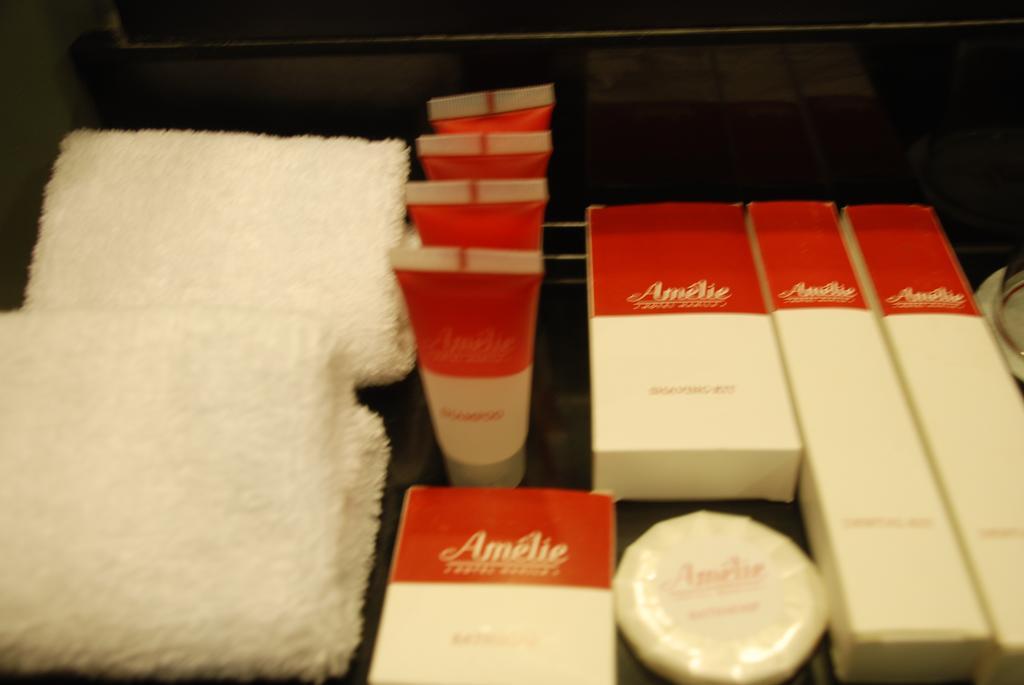 Amelie Hotel Манила Екстериор снимка