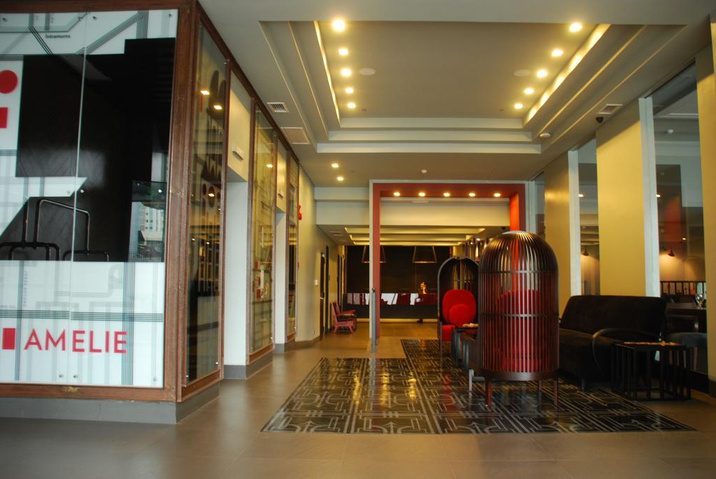 Amelie Hotel Манила Екстериор снимка