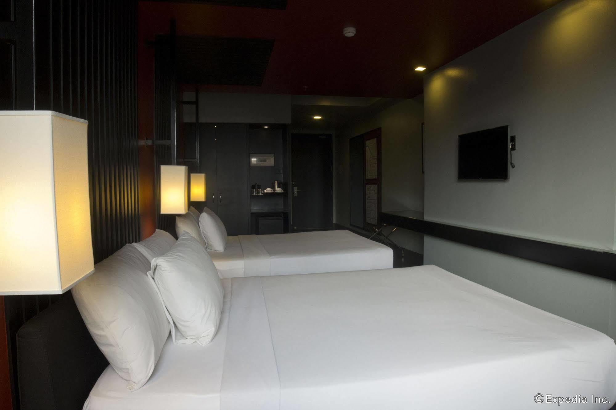 Amelie Hotel Манила Екстериор снимка